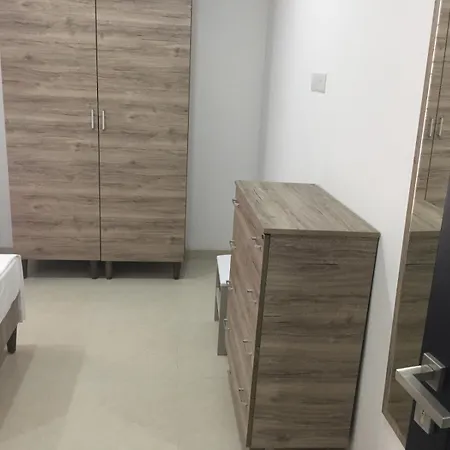 No.142- Quesha Crt, Close To Valletta * Msida