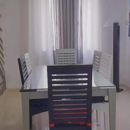 No.142- Quesha Crt, Close To Valletta 公寓