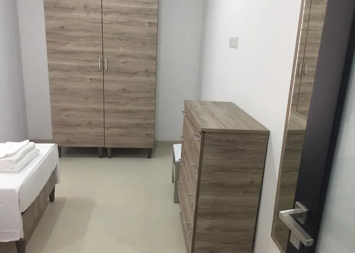 No.142- Quesha Crt, Close To Valletta * Msida