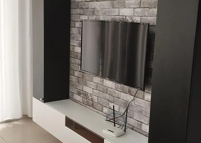 No.142- Quesha Crt, Close To Valletta